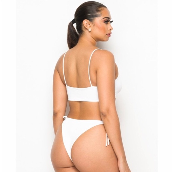 Lana ♡ Spring \ Summer White Bikini Set *Includes Set* - Picture 3 of 3